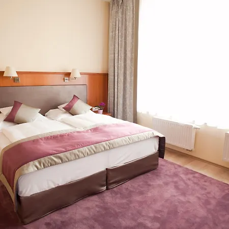 Pannonia 4*