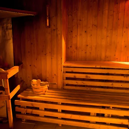Pannonia Hotel 4*