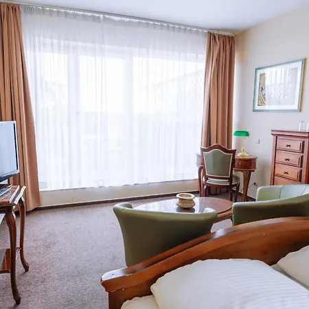 Pannonia 4* ショプロン
