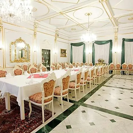 Pannonia Hotel Šoproň